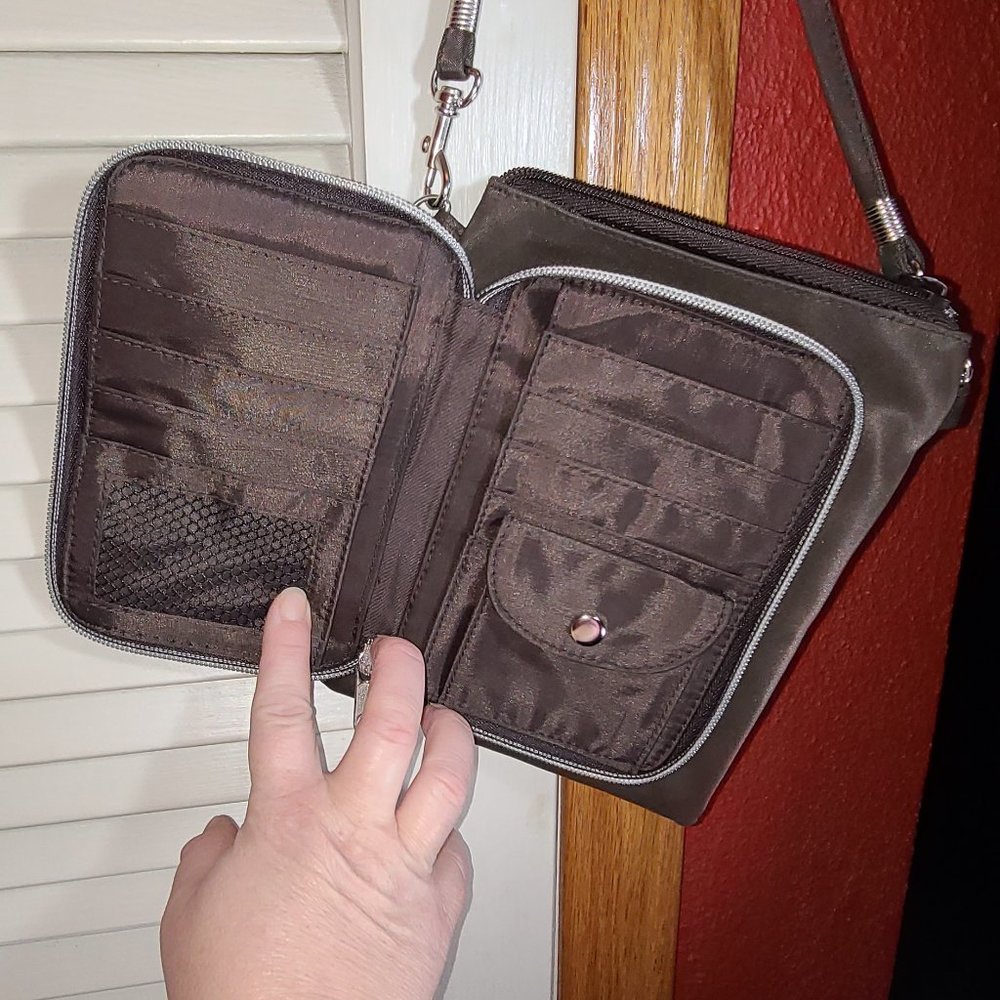 CrossBody Purse - Picture 5 of 10
